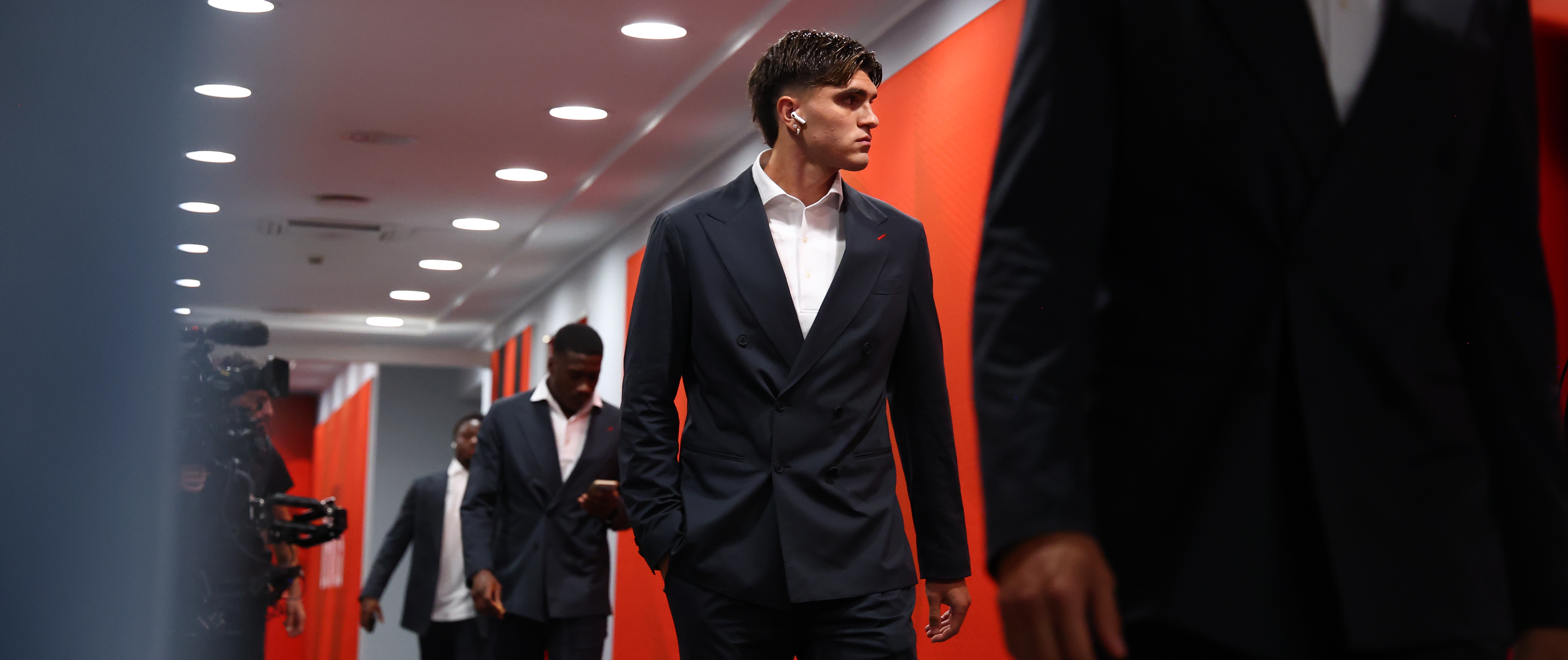 AC MILAN FIRST-TEAM TAKES TO THE FIELD WITH BOGGI MILANO