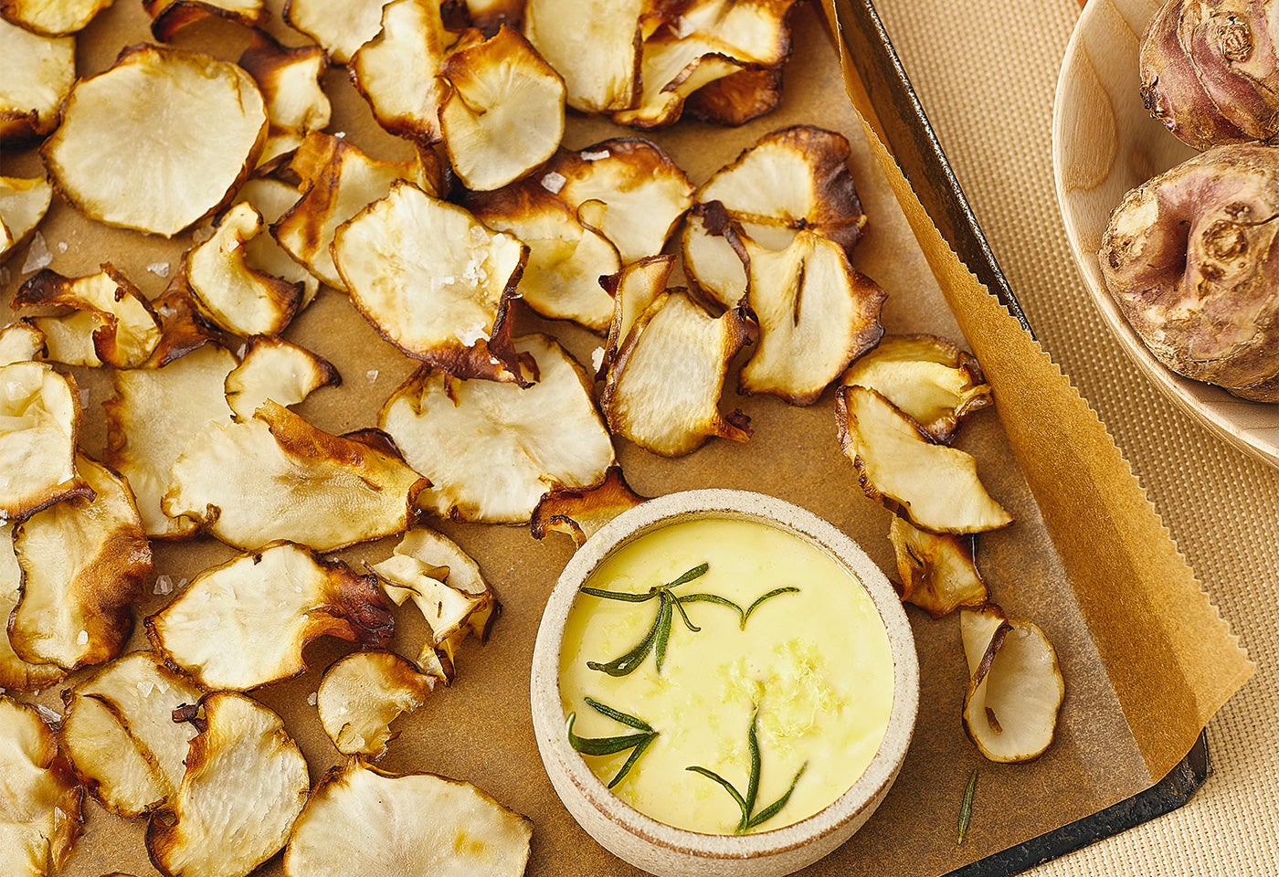 Topinamburchips mit Rosmarin-Aioli | BILLA