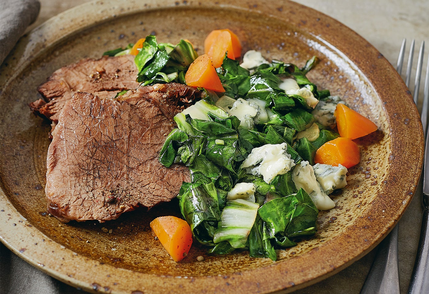 Mangoldspinat mit gekochtem Rindfleisch und Gorgonzola | BILLA