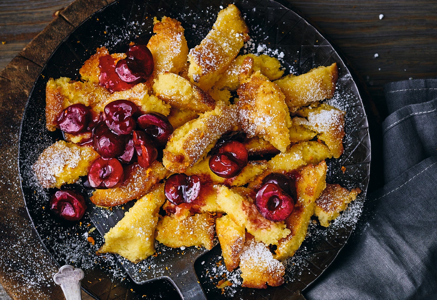 Grießschmarren mit Kirschkompott | BILLA Grießschmarren mit Kirschkompott | BILLA