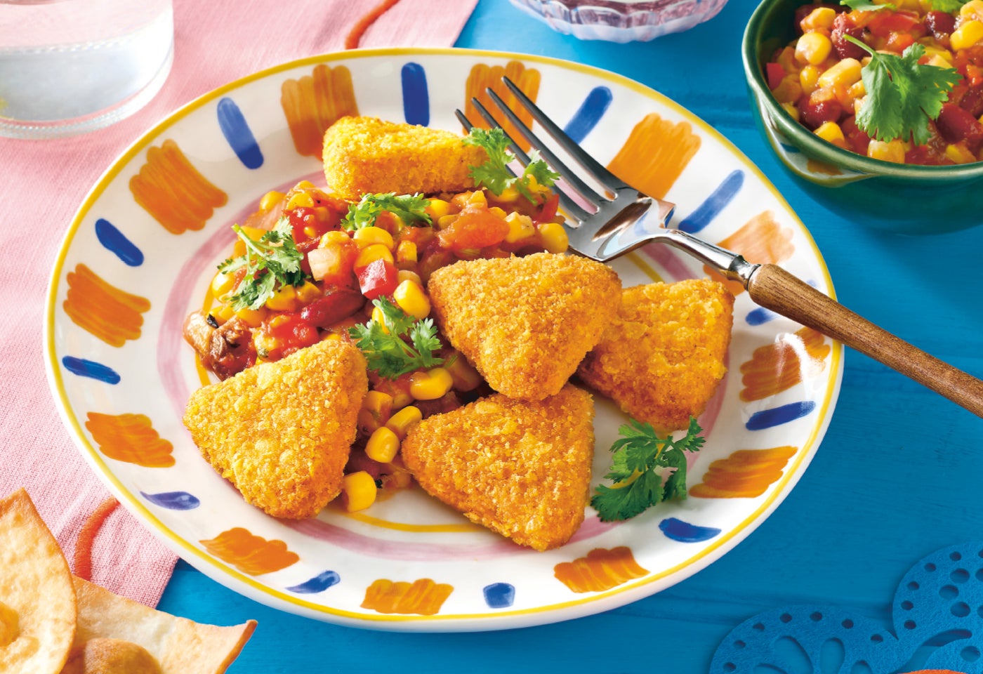 Nacho-Cheese-Nuggets mit Tortillaecken und Tex-Mex-Maissalat | BILLA