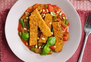 Knuspriges Tempeh Mit Fisolengem se Und Reis BILLA Knuspriges Tempeh Mit Fisolengem se Und Reis BILLA