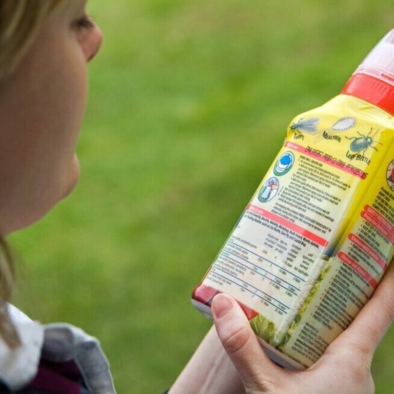 Using chemicals in gardens 