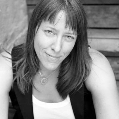 Sarah Thompson Headshot