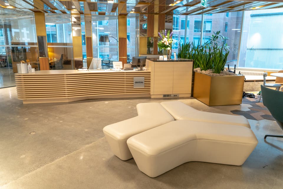 Article card header image