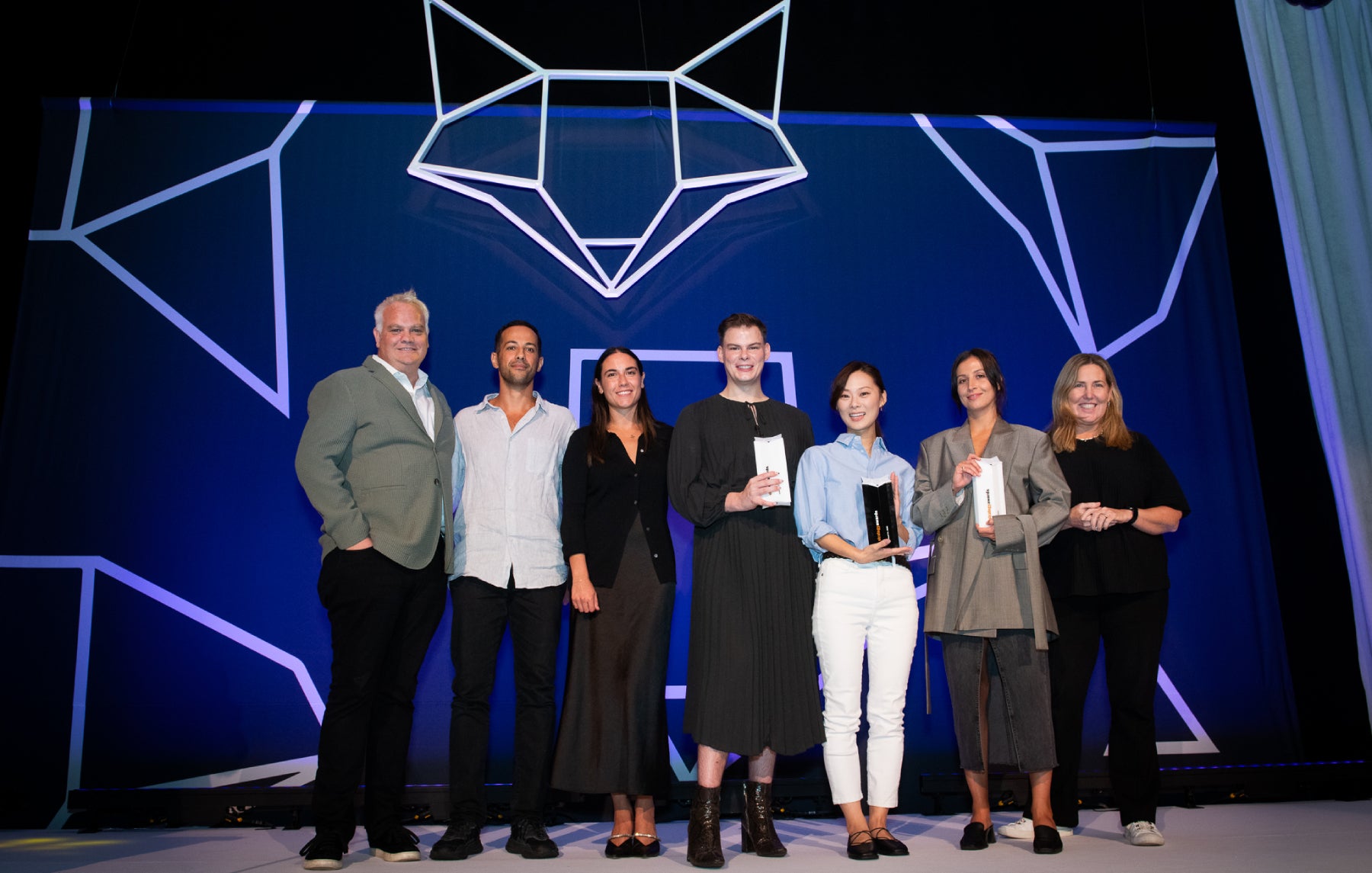 Article card header image