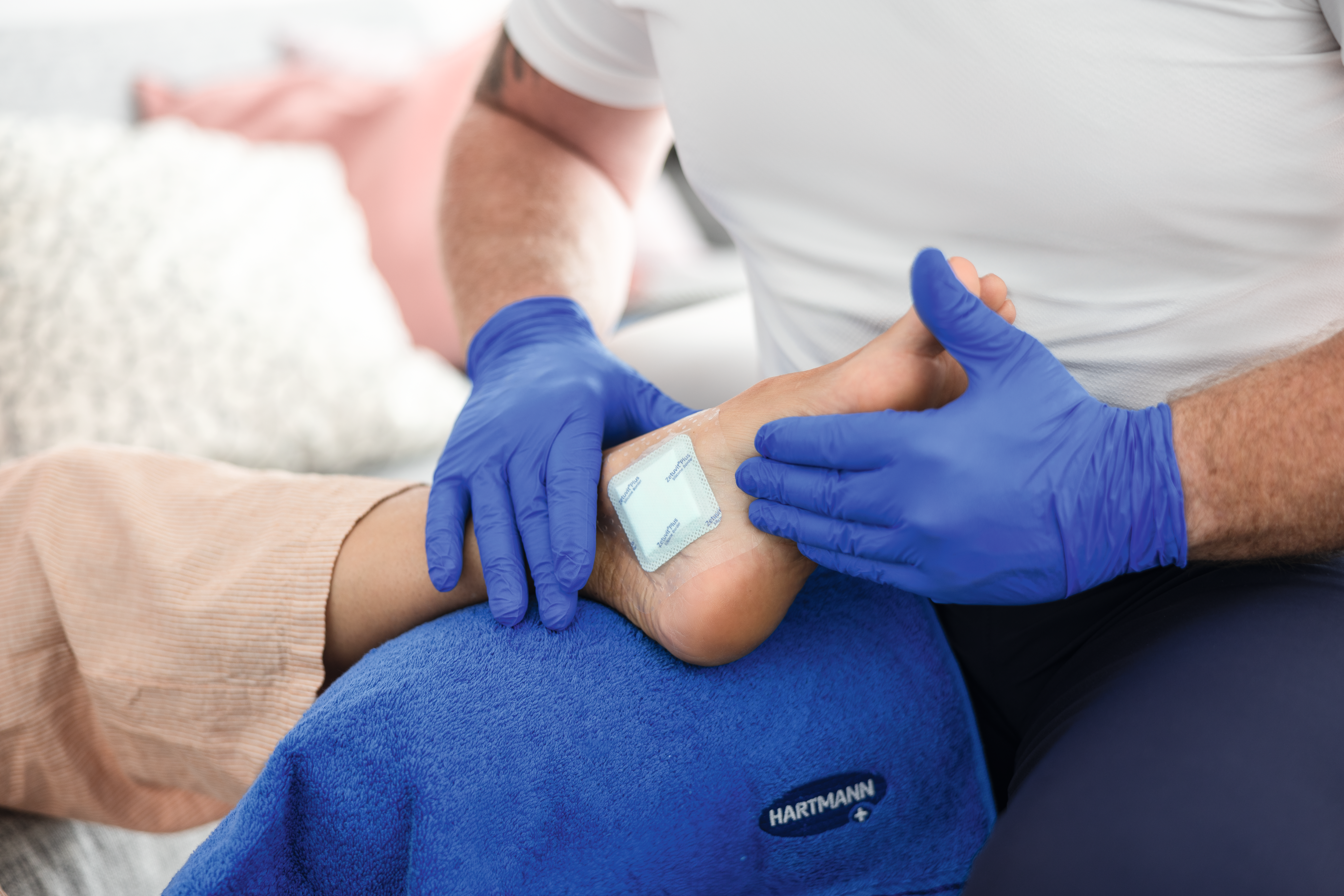 Trattamento ottimale con Zetuvit® Plus Silicone Border
