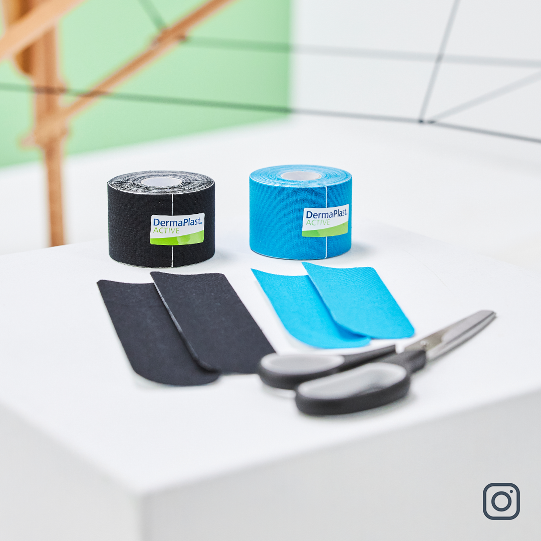 Schwarzes und blaues Kinesiotape von DermaPlast® ACTIVE