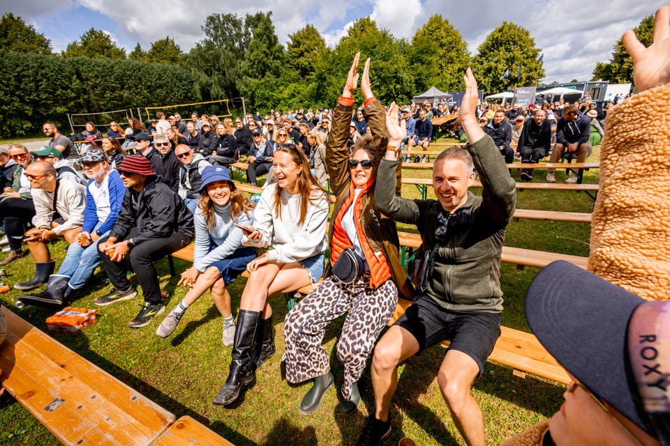 Article card header image