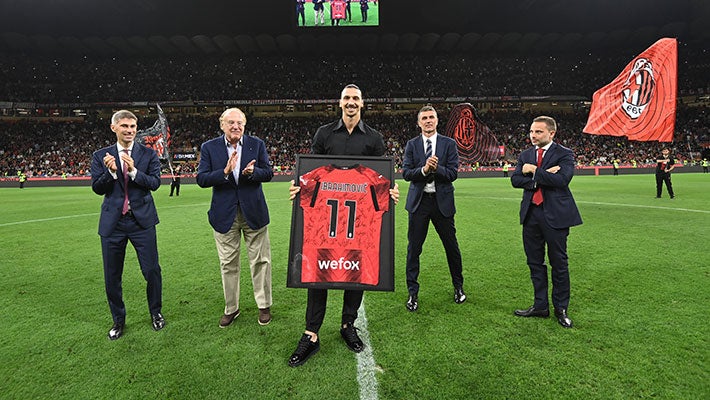 Forever Ibra: the fans say goodbye to Zlatan | AC Milan