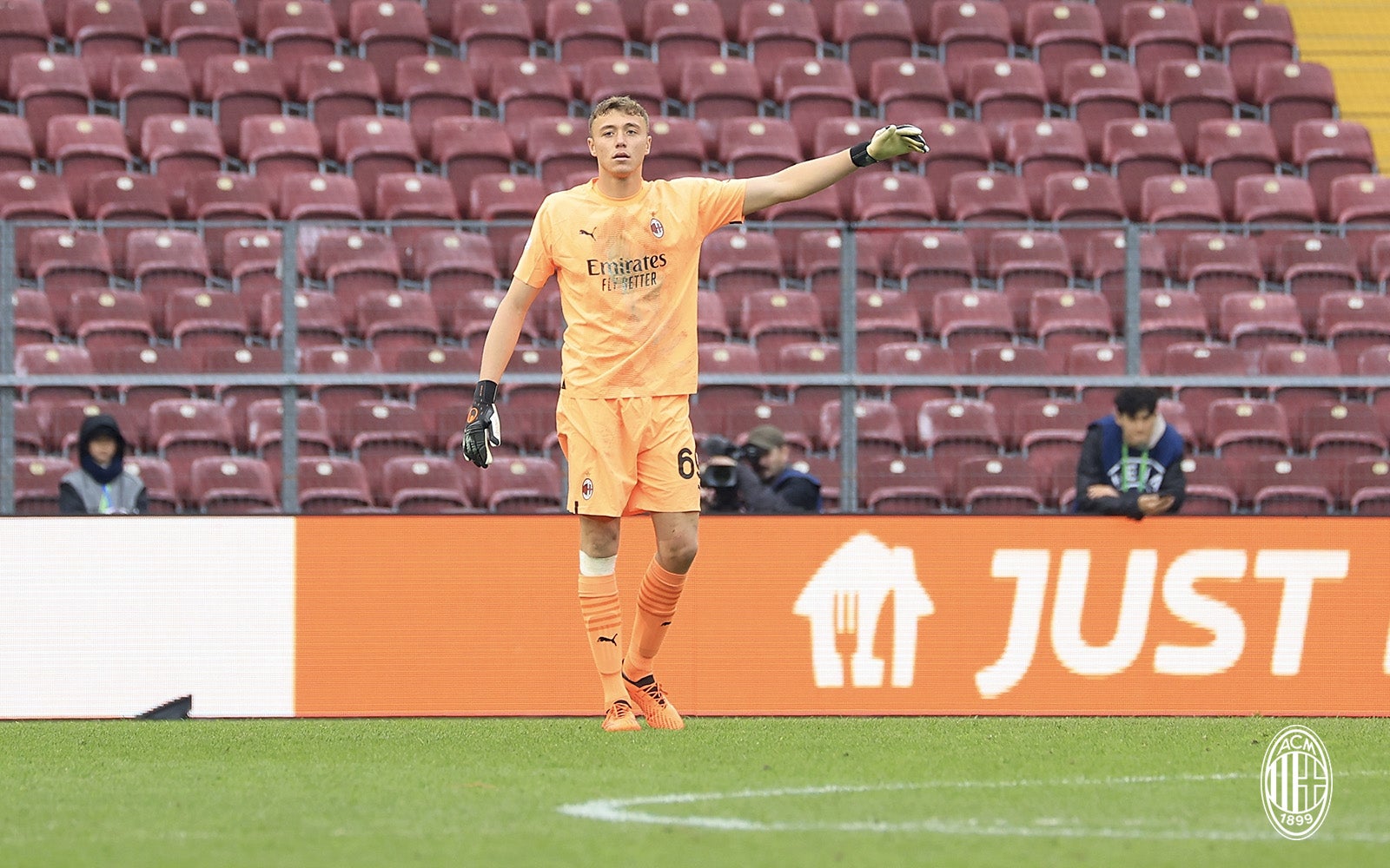 VIDEO: The youth of Hajduk Split knocked out Milan for the Champions League  final - Free Press