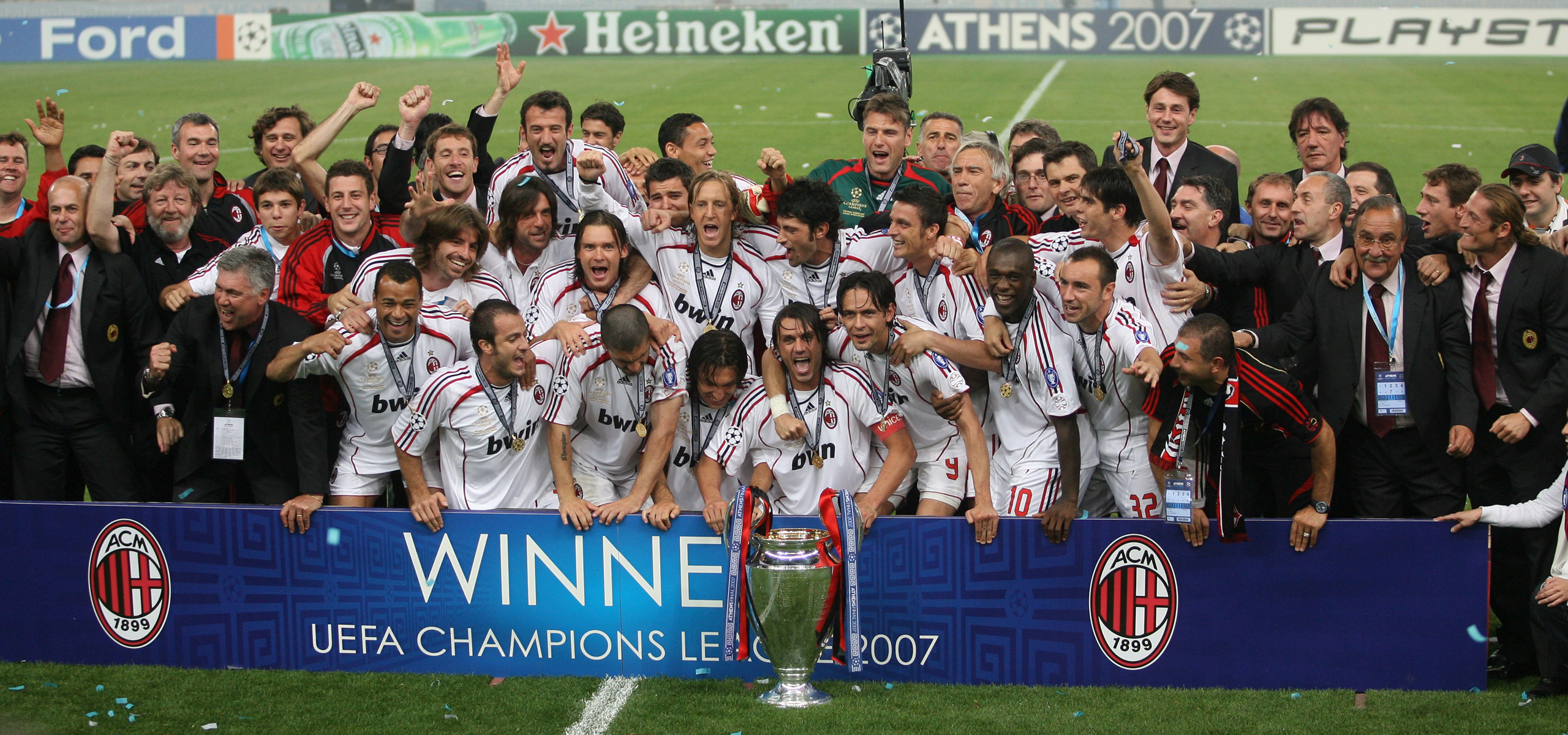 Champions League: | AC Milan