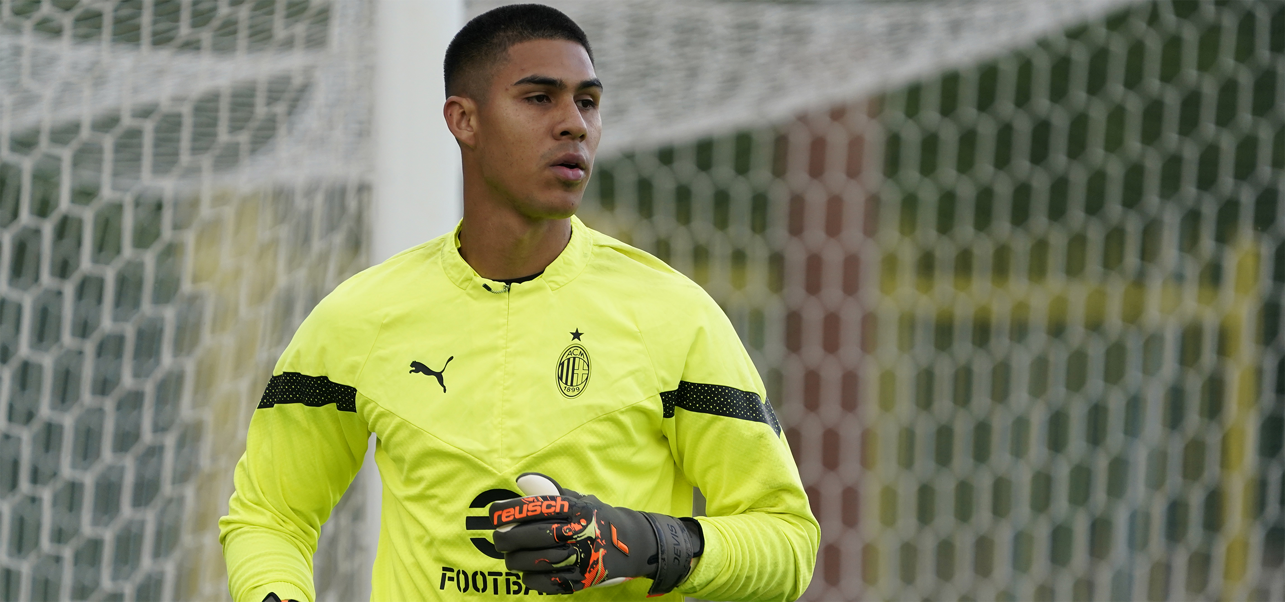 Devis Vásquez leaves AC Milan on loan: official statement | AC Milan
