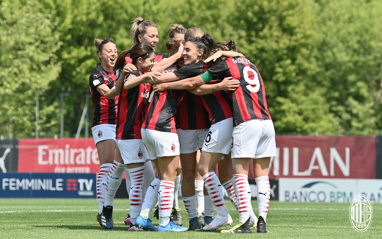 2,449 Inter Milano Vs Milan Ladies Stock Photos, High-Res Pictures