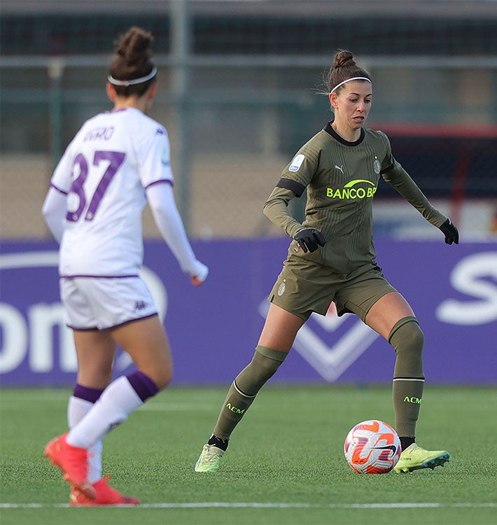 Women's Serie A To Kick Off Italy's First-Ever Professional Sports League  For Female Athletes In 2022, acf fiorentina femminile x milan 