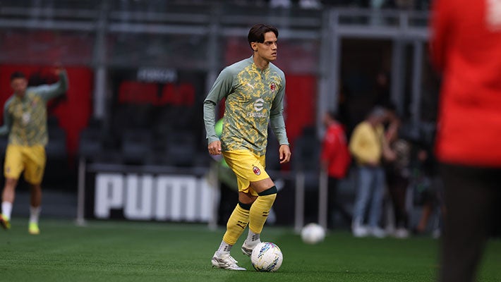 ピ*ル様 AC Milan シャツ THEO 19 テオ エルナンデス db9c8b1642c49d99ced4b8ac0128d4