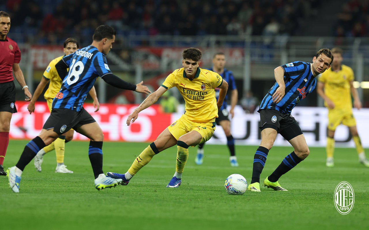 AC Milan tertinggal 3-0 dari Atalanta