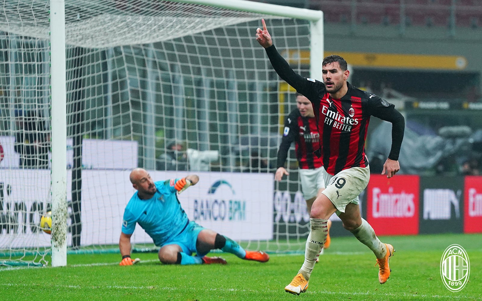 Milan 3-2 Lazio: Hernandez ensures Rossoneri end 2020 atop Serie A - myKhel