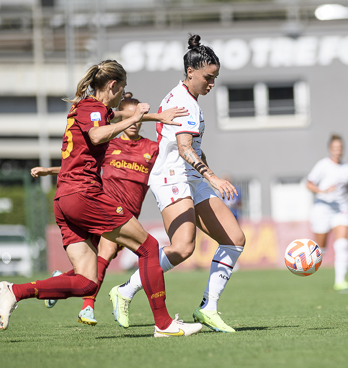 ACF Fiorentina Femminile Vs AC Milan Editorial Image - Image of jane,  players: 204041295