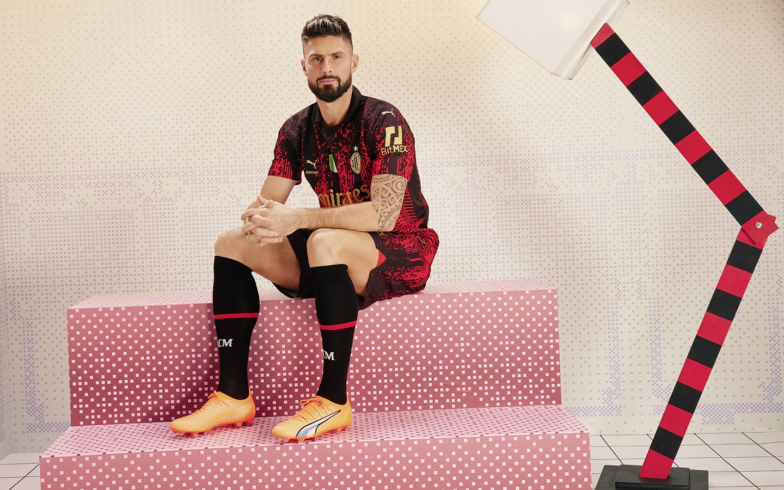 ESPN FC on X: AC Milan and Puma have dropped their new fourth kit in  collaboration with fashion brand KOCHÉ 🔥 🇮🇹  / X