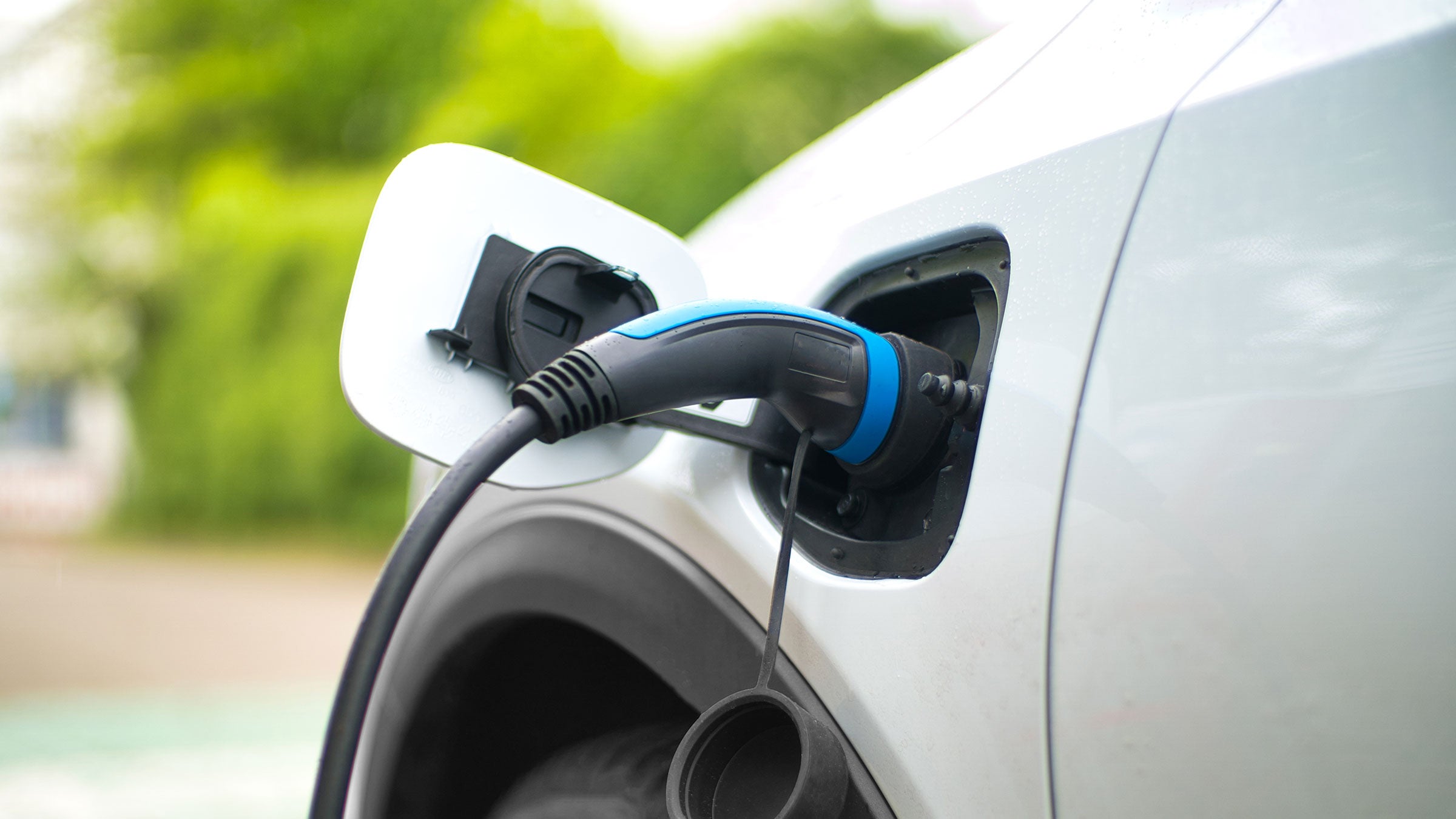Unum UK drives sustainable business agenda with new electric vehicle scheme