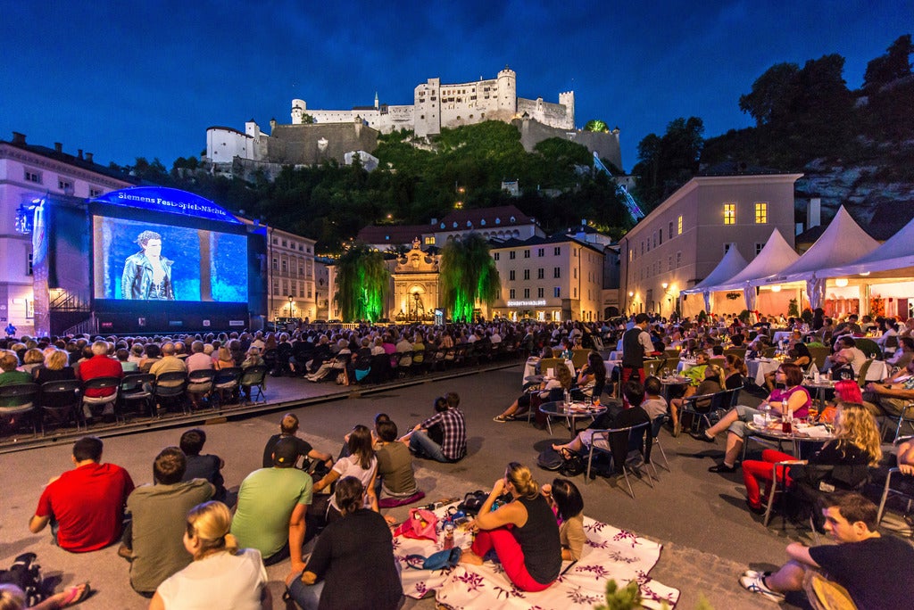 Salzburger-Festspiele-Siemens-Festspielnaechte-Kapitelplatz © Tourismus Salzburg GmbH Fotograf: Günter Breitegger