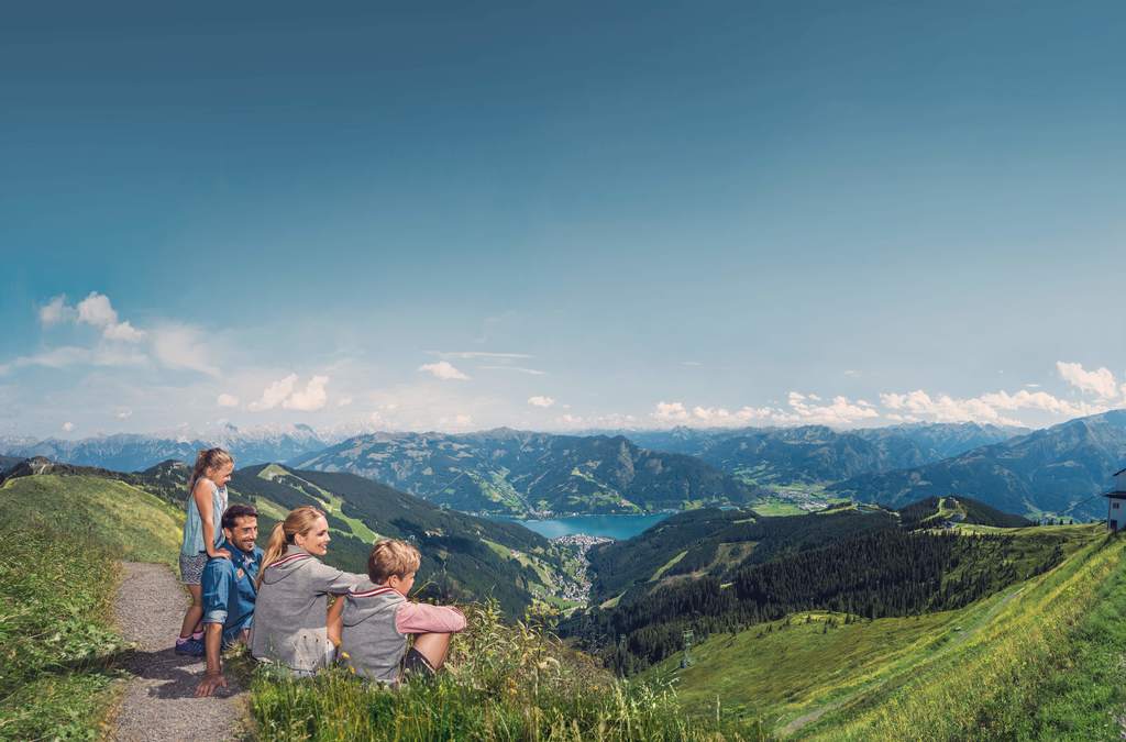 Ausblick-von-der-Schmittenhoehe © Schmittenhoehebahn