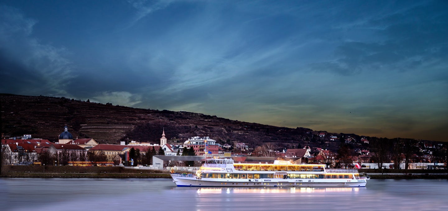 MS Austria vor Krems © BRANDNER Schiffahrt Gmb