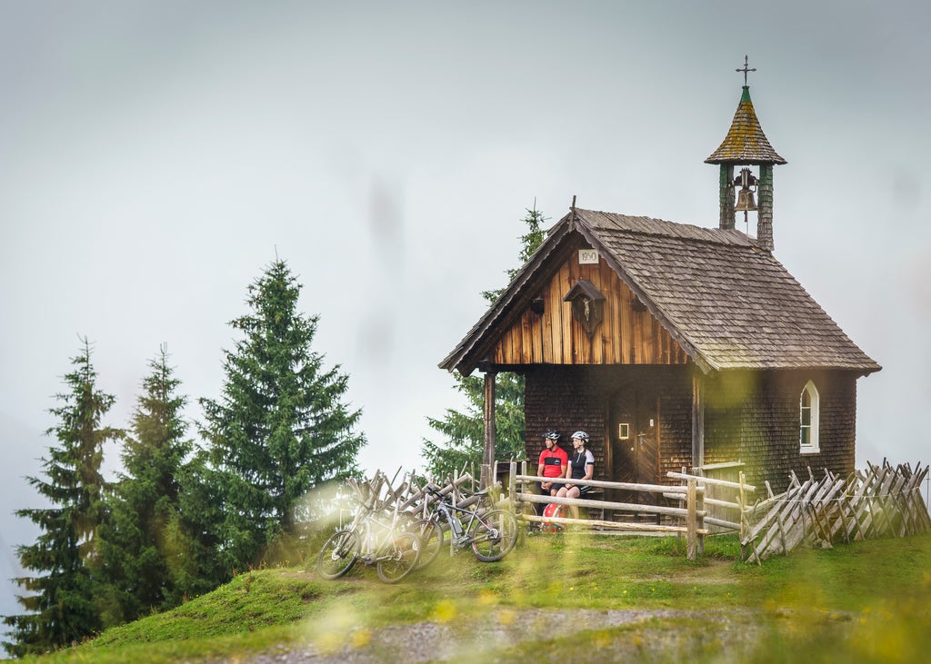 Pause-vom-Mountainbike-fahren-bei-St-Anton-im-Montafon © Oesterreich-Werbung Foto Dietmar Denger