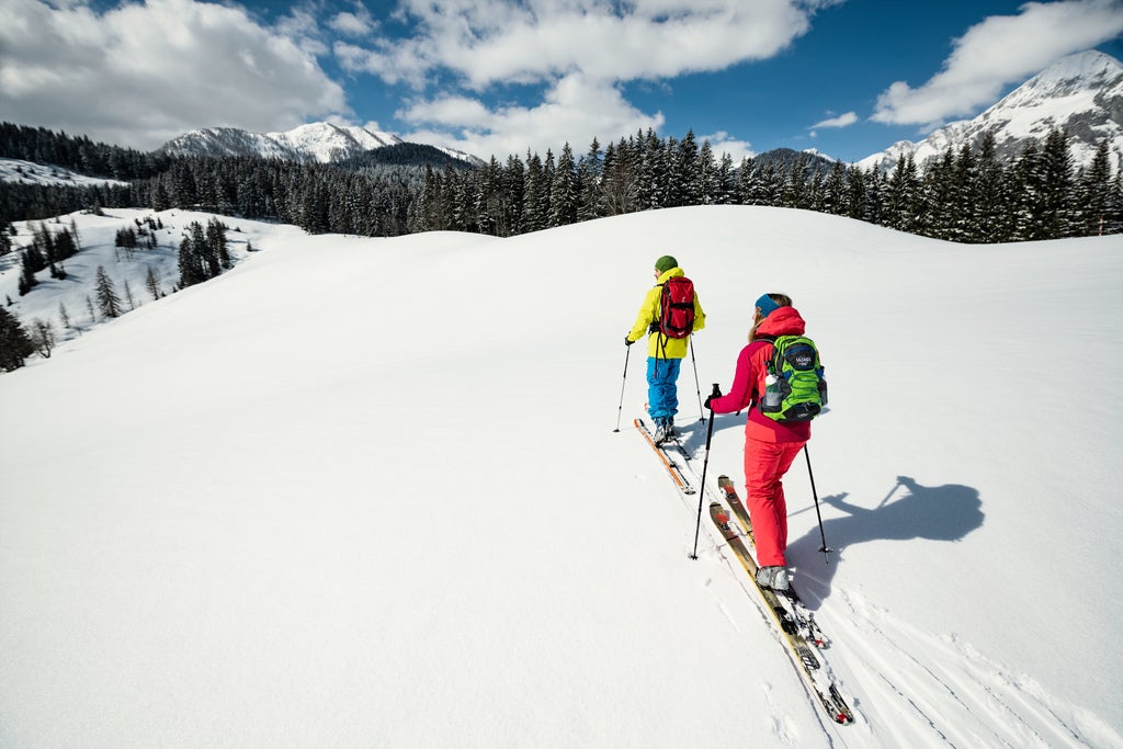 Paerchen-auf-Skitour-im-Tennengebirge © SalzburgerLand Tourismus 