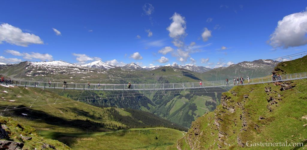 Hängebrücke am Stubnerkogel im Sommer © gasteinertal.com