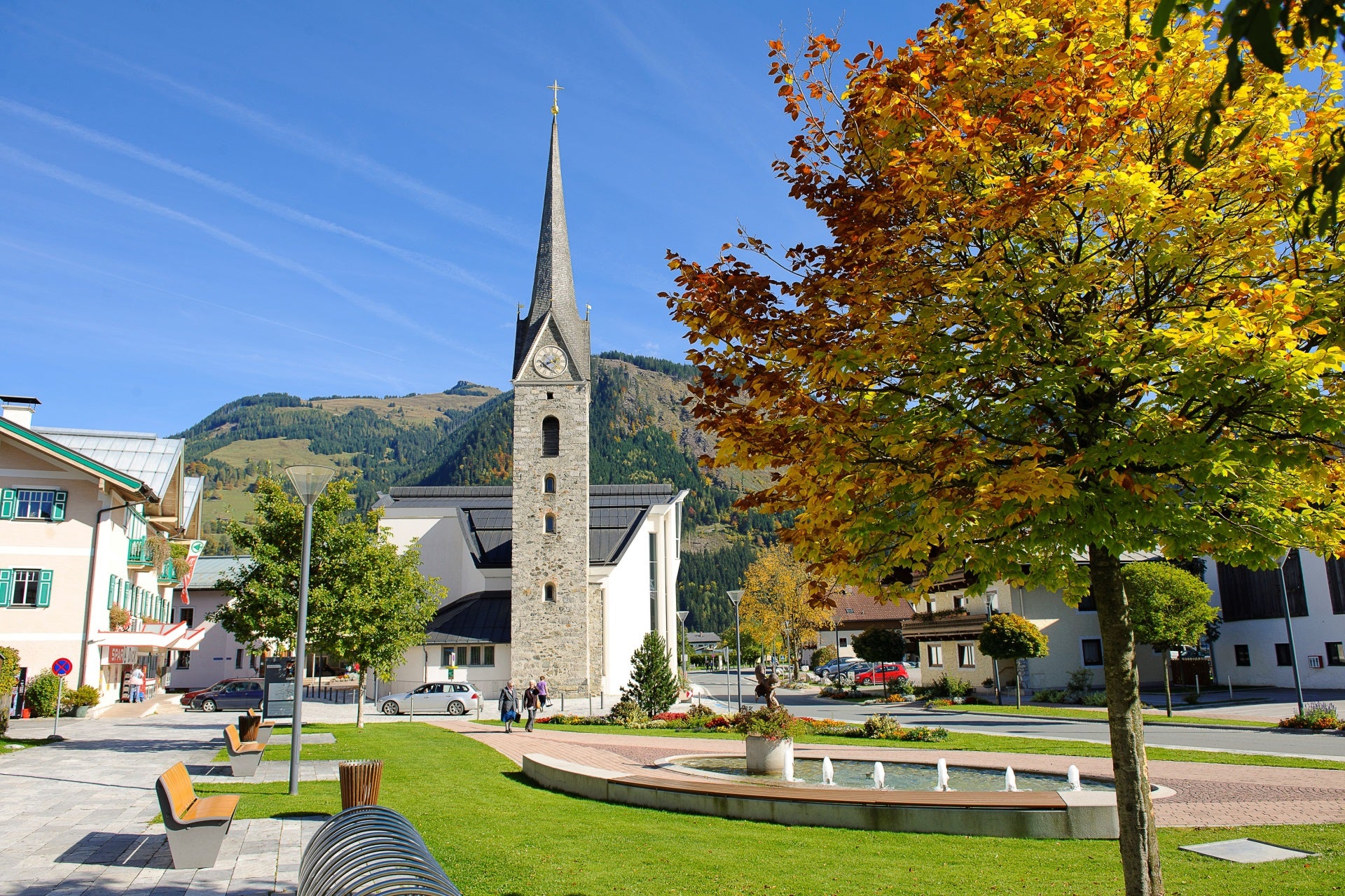 herbst-dorfplatz-maishofen © Maishofen.com