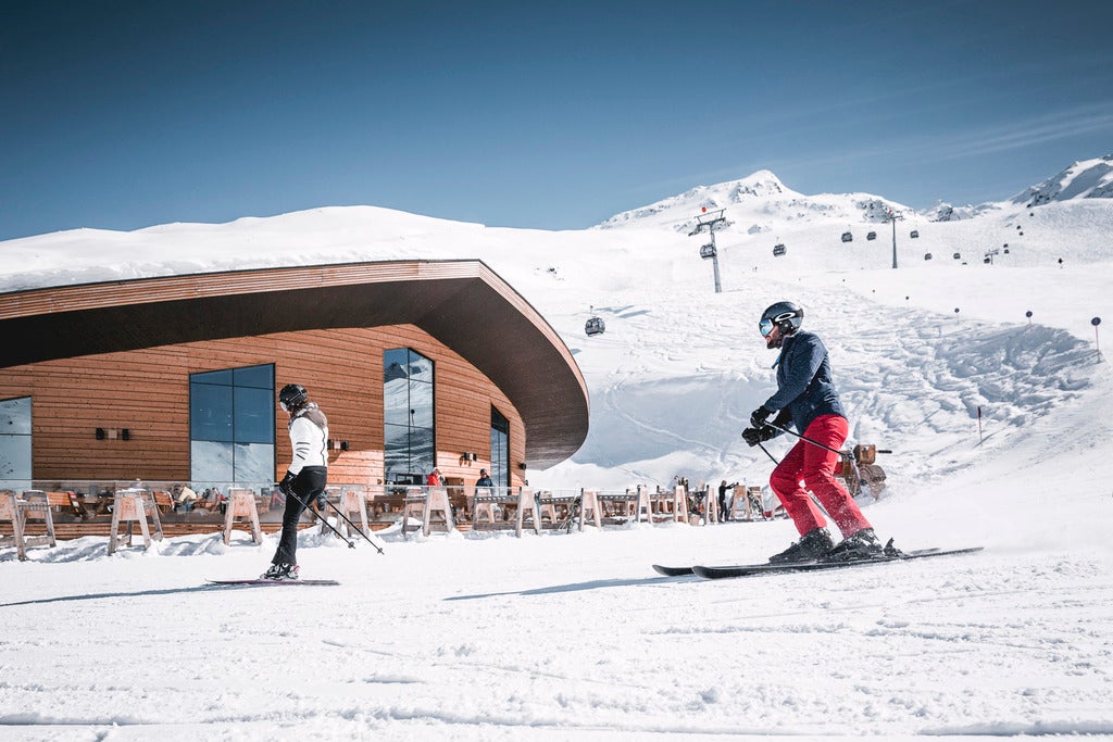 Skifahren-im-Skigebiet-Obergurgl-Hochgurgl © Oetztal-Tourismus Foto Rudi Wyhlidal