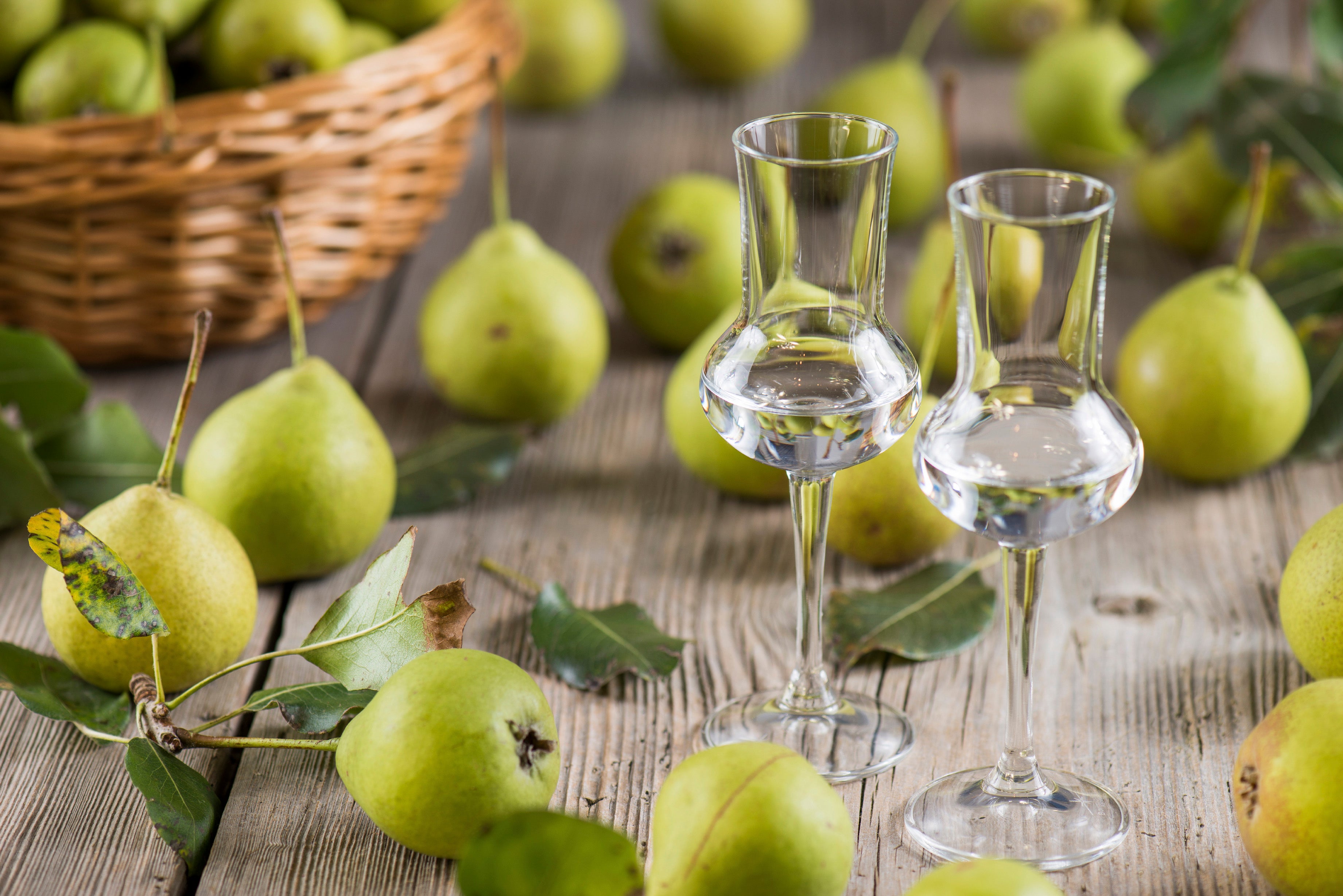 Hirschbirnen samt Schnaps aus dem Naturpark Pöllauer Tal © Steiermark Tourismus / Helmut Schweighofer