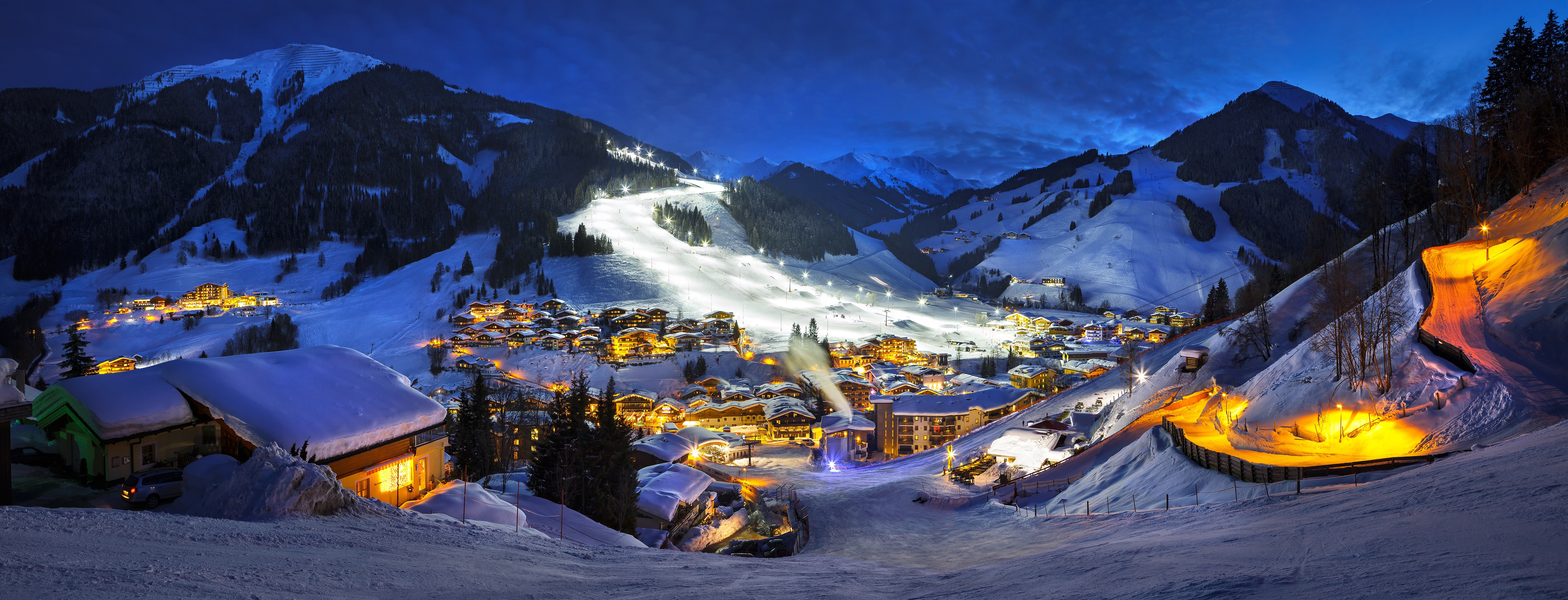 Saalbach-Hinterglemm-Panorama-Nacht © saalbach.com Foto Christian Woeckinger