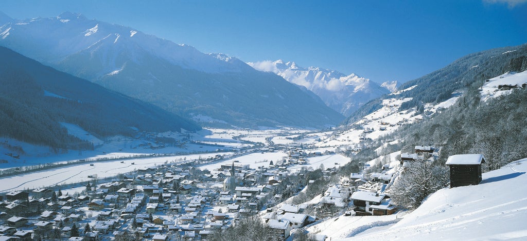 Bramberg-am-Wildkogel-Panorama-Winter-im-Pinzgau © Oesterreich-Werbung Foto Pigneter