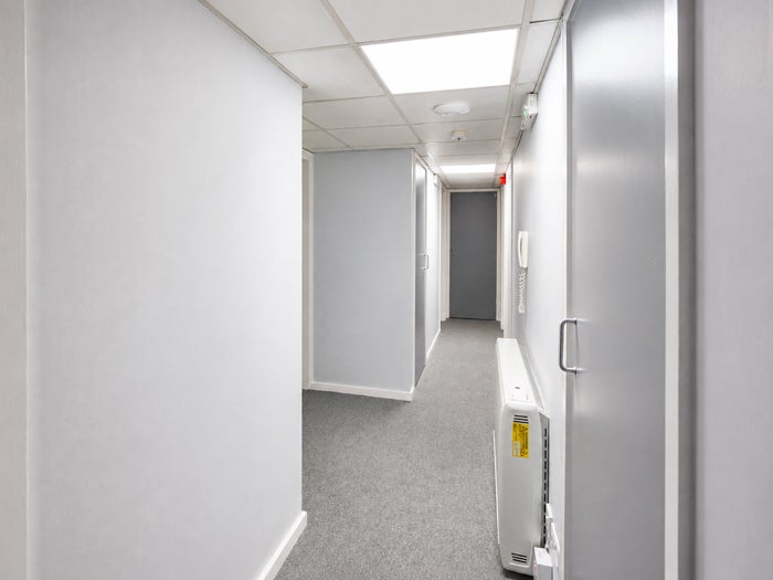 Internal hallway providing access to bedrooms and communal areas
