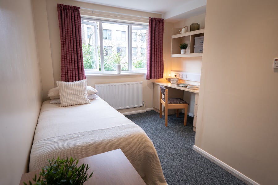 Reading key worker accommodation_bedroom_2