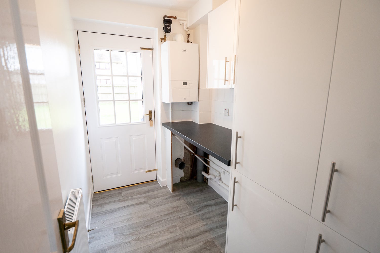 MOD - 4 bed house - Utility room