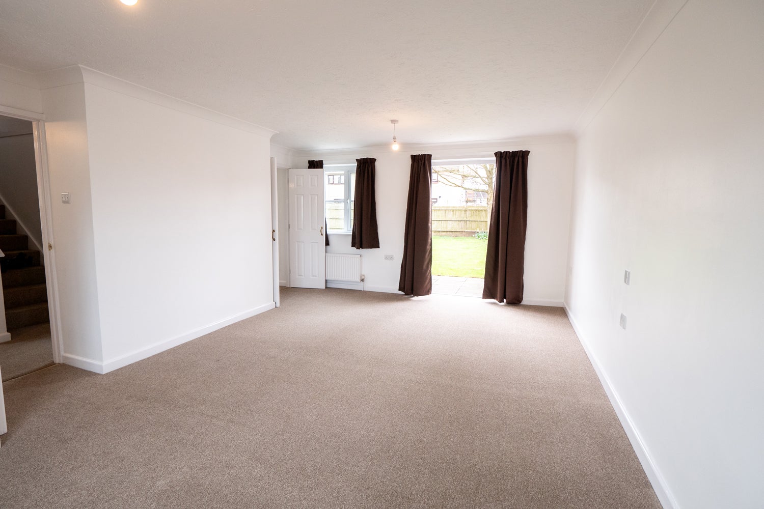 MOD - 4 bed house - Lounge