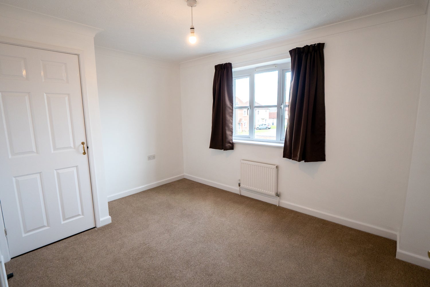 MOD - 4 bed house - Bedroom 1