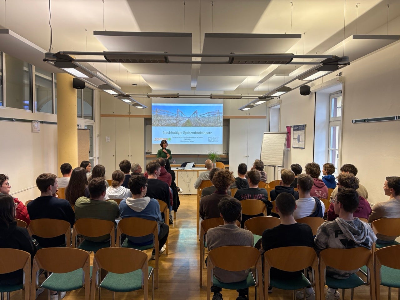 Präsentation der Aufgabenstellung, Themenwahl und Kennenlernen am Sonntag