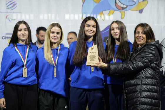 Schulsport: Südtirols Schulen glänzen bei den Italienmeisterschaften 2025 / Badminton Mädchen (Foto: Judith Mair)