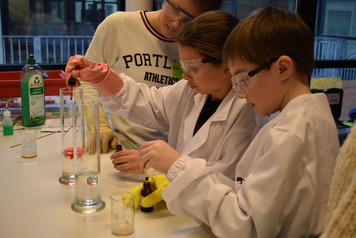 Experiment durchführen (Lernen durch Lehren)