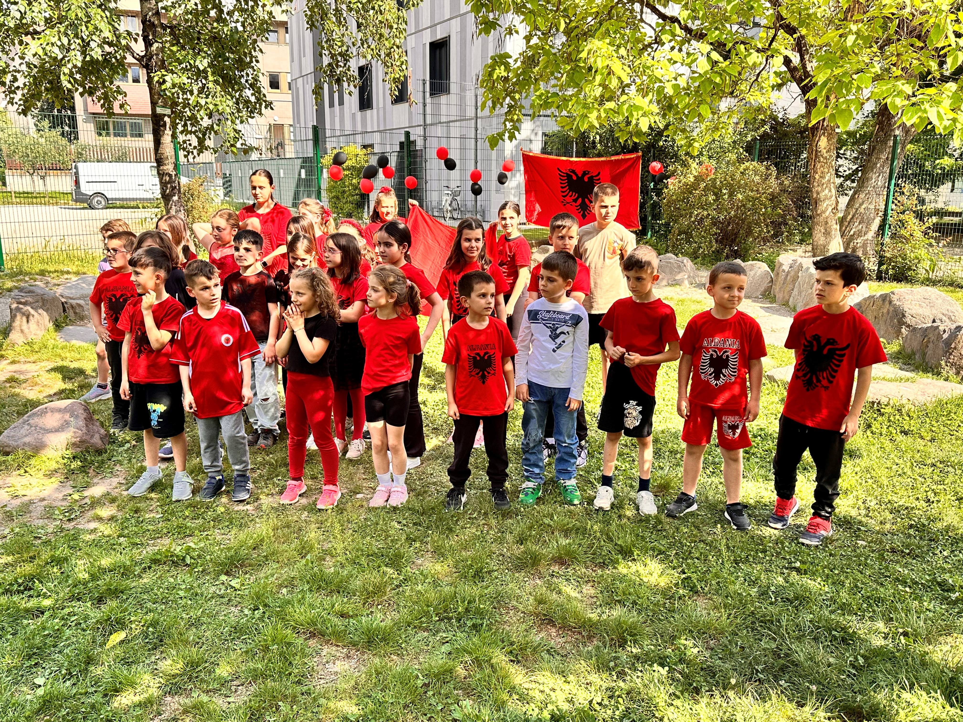 Sprachenprohekt Herkunftssprachen verbinden: Abschluss des ersten Kurses zur Herkunftssprache Albanisch