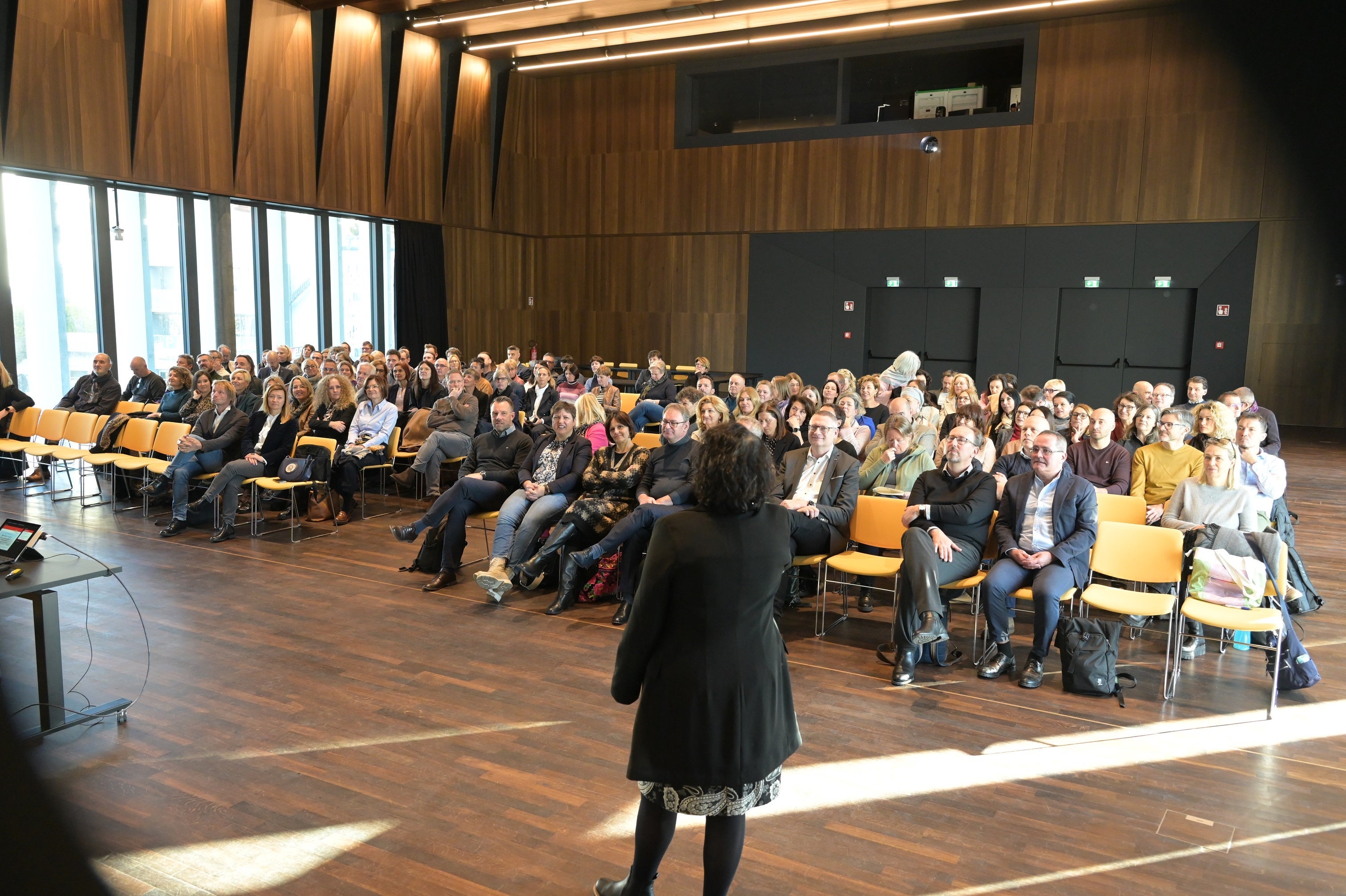 Das Thema Schule und Gesellschaft: ein Platz für alle? stand im Mittelpunkt der diesjährigen Herbsttagung der Führungskräfte der deutschen Kindergärten und Schulen. (Foto: Margit Pichler)