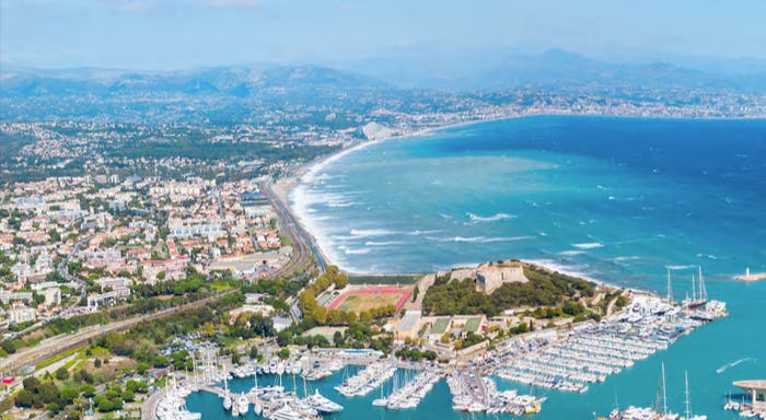 Article card header image