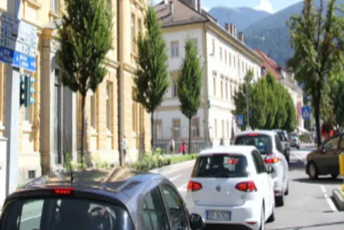 Viel Verkehr in Bruneck am 8. August 2014 (Foto Wikipedia)