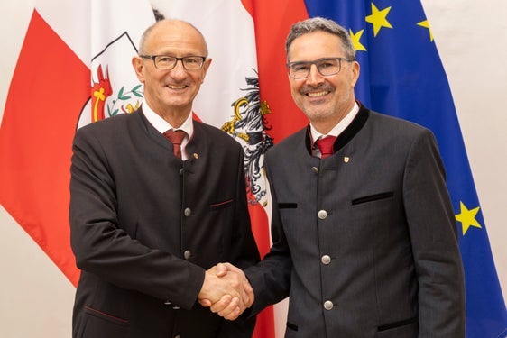 Tauschten sich über die Transitfrage aus: Die Landeshauptleute von Tirol und Südtirol, Anton Mattle (l.) und Arno Kompatscher. (Foto: Land Tirol/Die Fotografen)