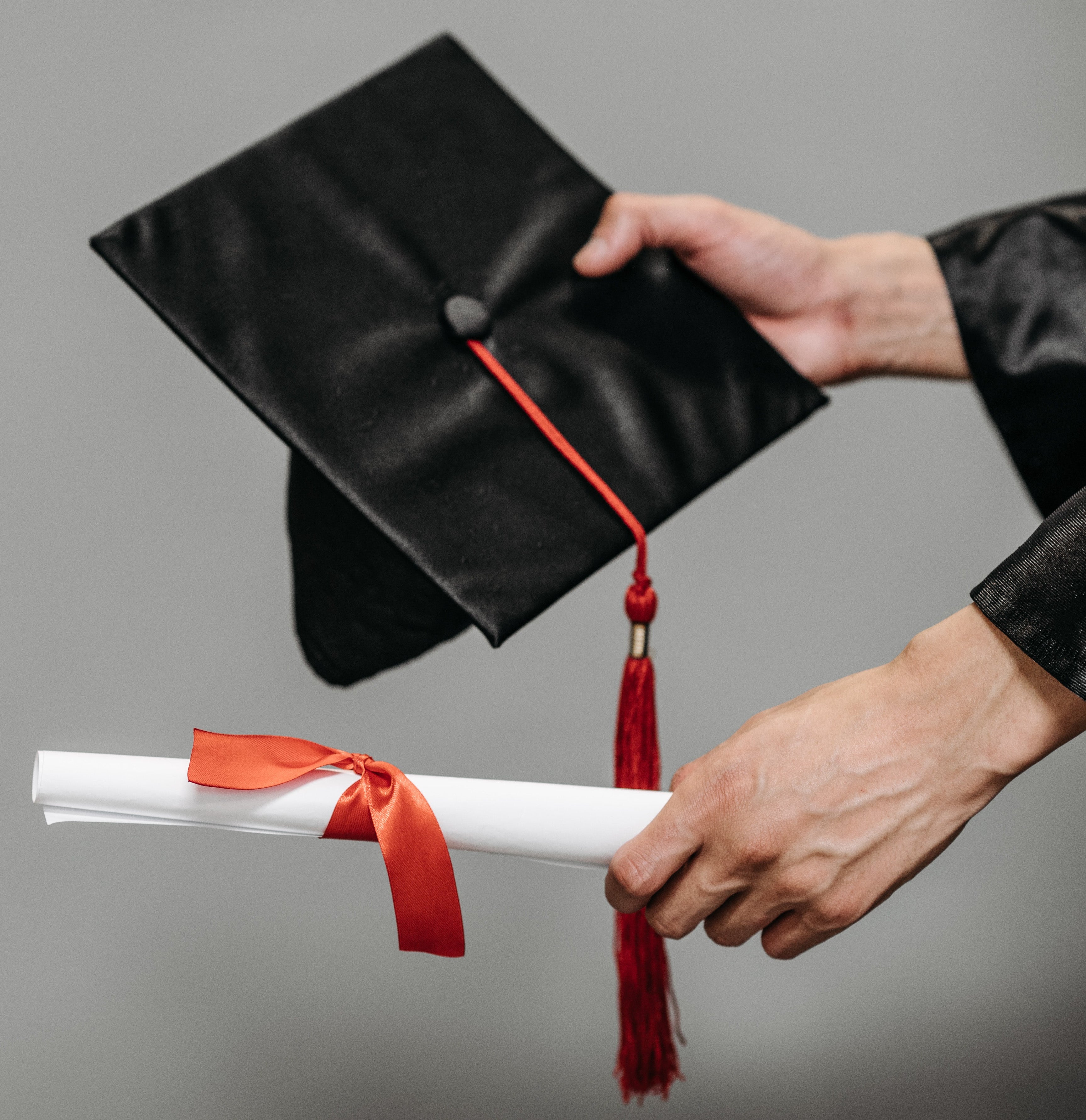 Anerkennungen und/oder einsprachige Prüfung